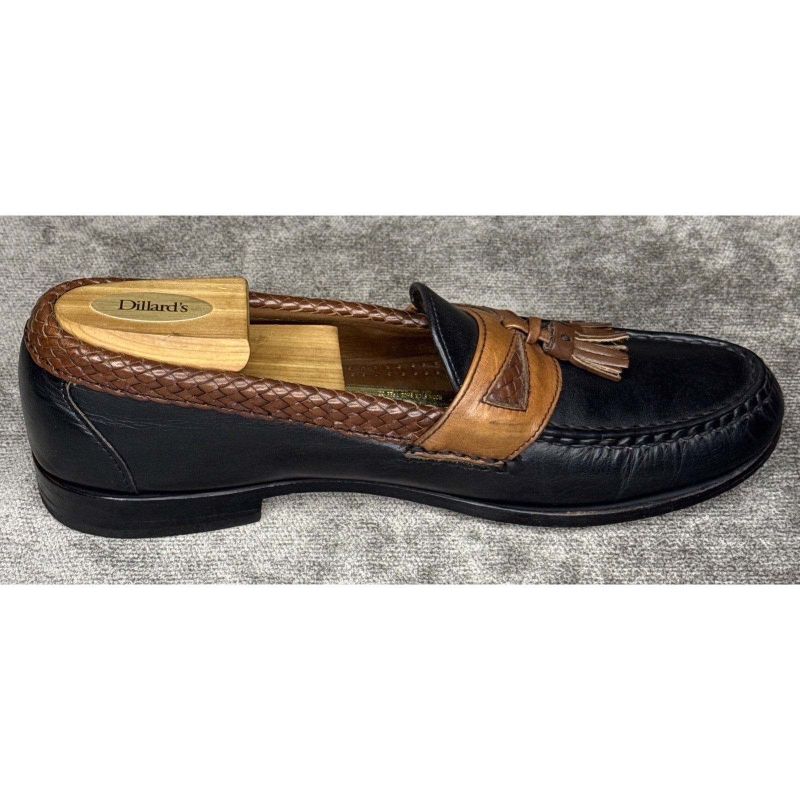 Allen Edmonds Maxfield Tassel Loafer Black / Tan 10.5B Leather